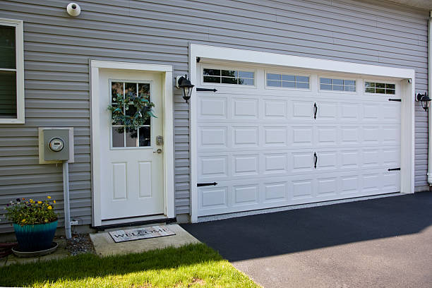 24/7 Emergency Garage Door Panel Replacement experts in Rock Hill, NY